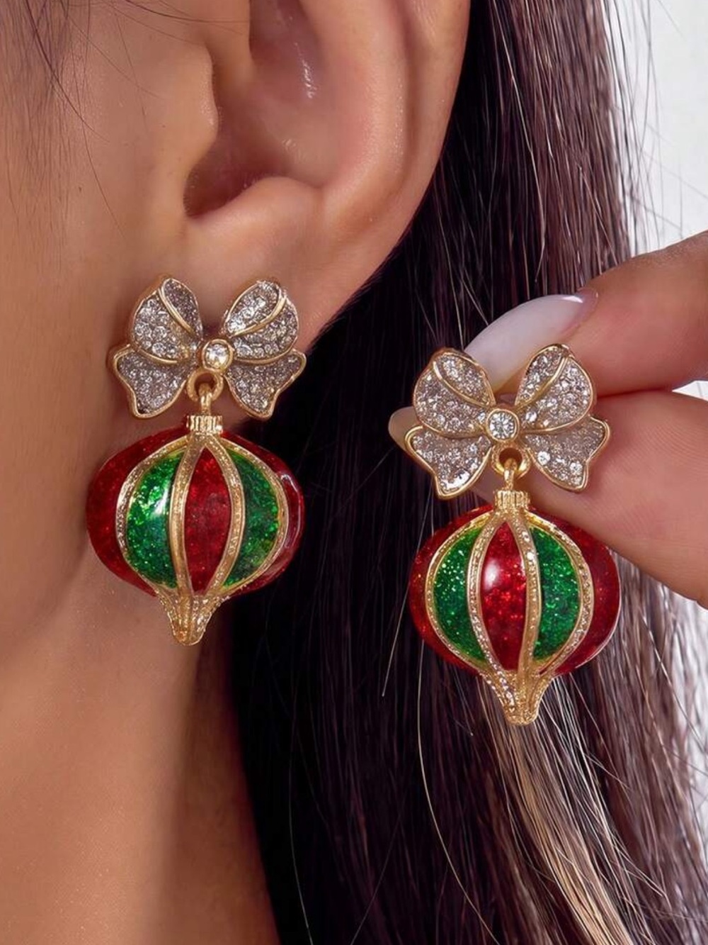 2pcs Fashionable Cute Christmas Bow & Colorful Ball Earrings For Women,